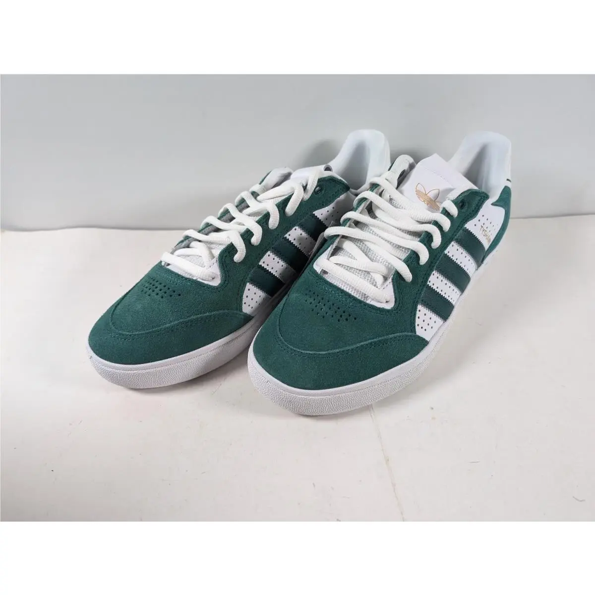 Adidas Tyshawn Low Men`s 12 Green White Skateboarding Sneakers