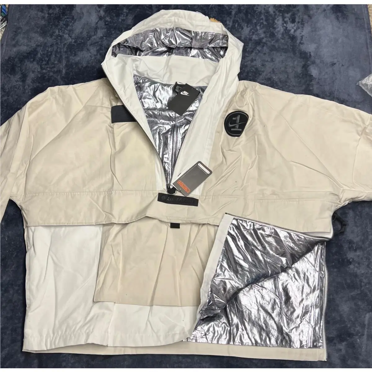 Nike clothing - off white 9