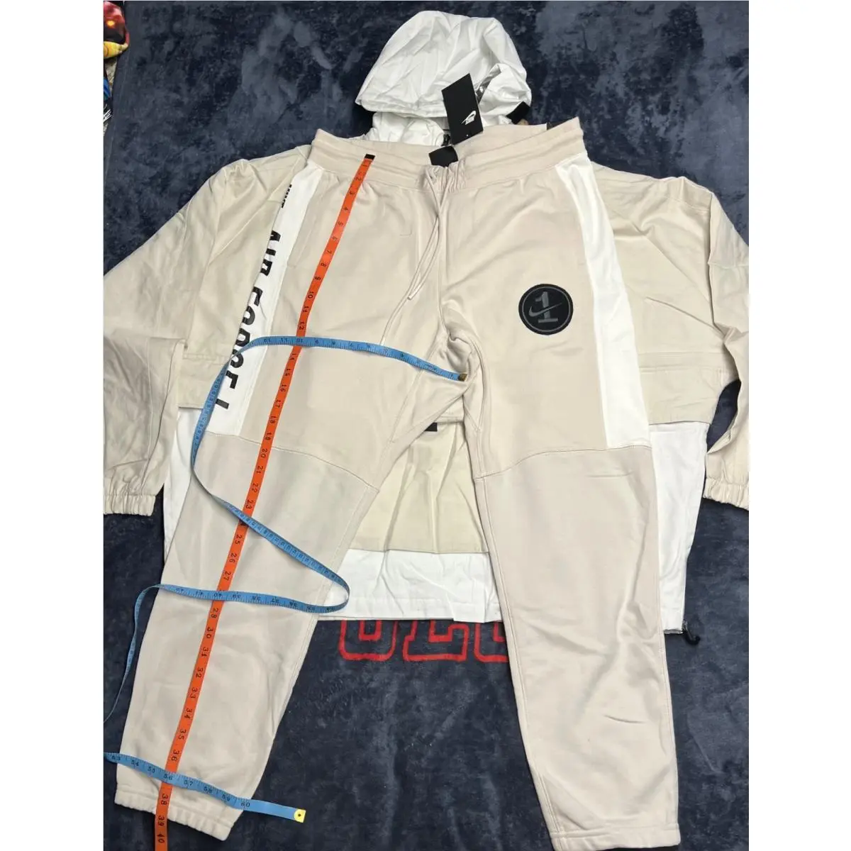 Nike clothing - off white 1