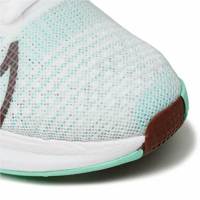 Nike shoes - White, Bronze Eclipse 16