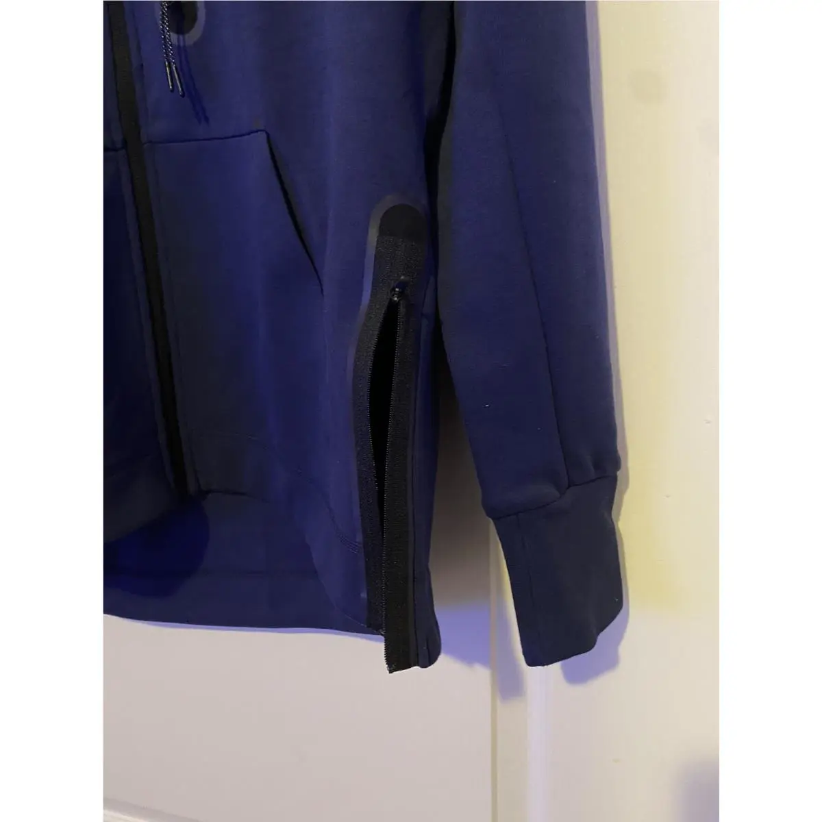 Nike clothing - Blue (UPC: 0195242480250) 0