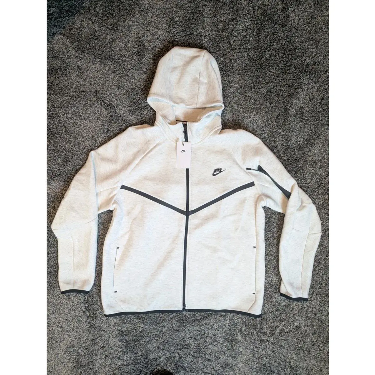 Nike clothing - Gray 3