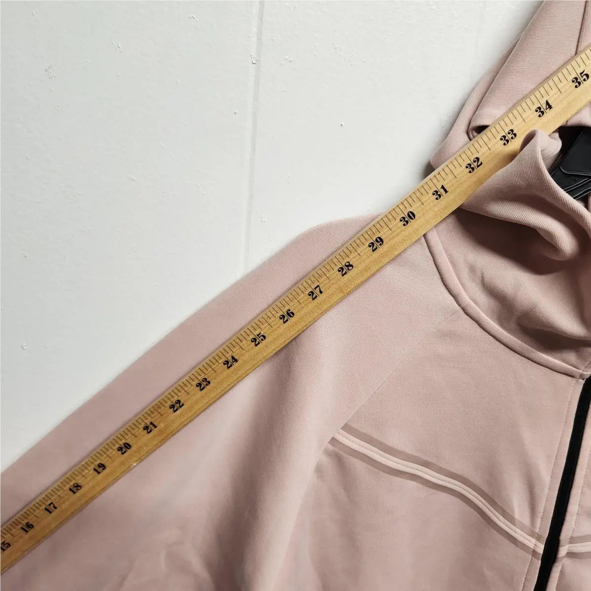 Nike clothing - Pink (UPC: 196149241548) 4