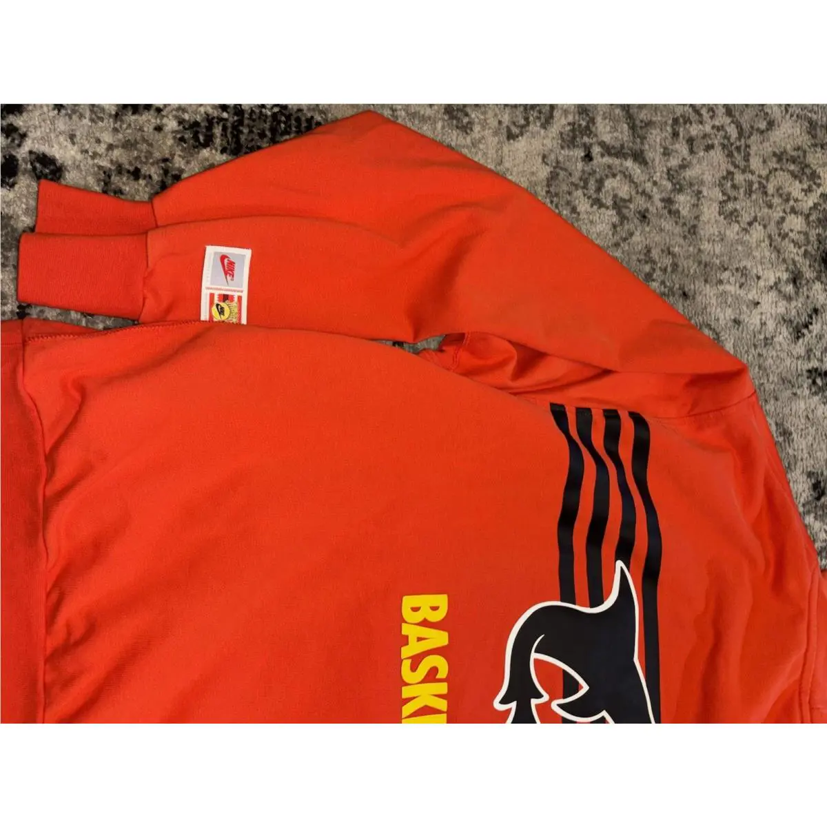 Nike clothing - Orange (UPC: 0196156239354) 5