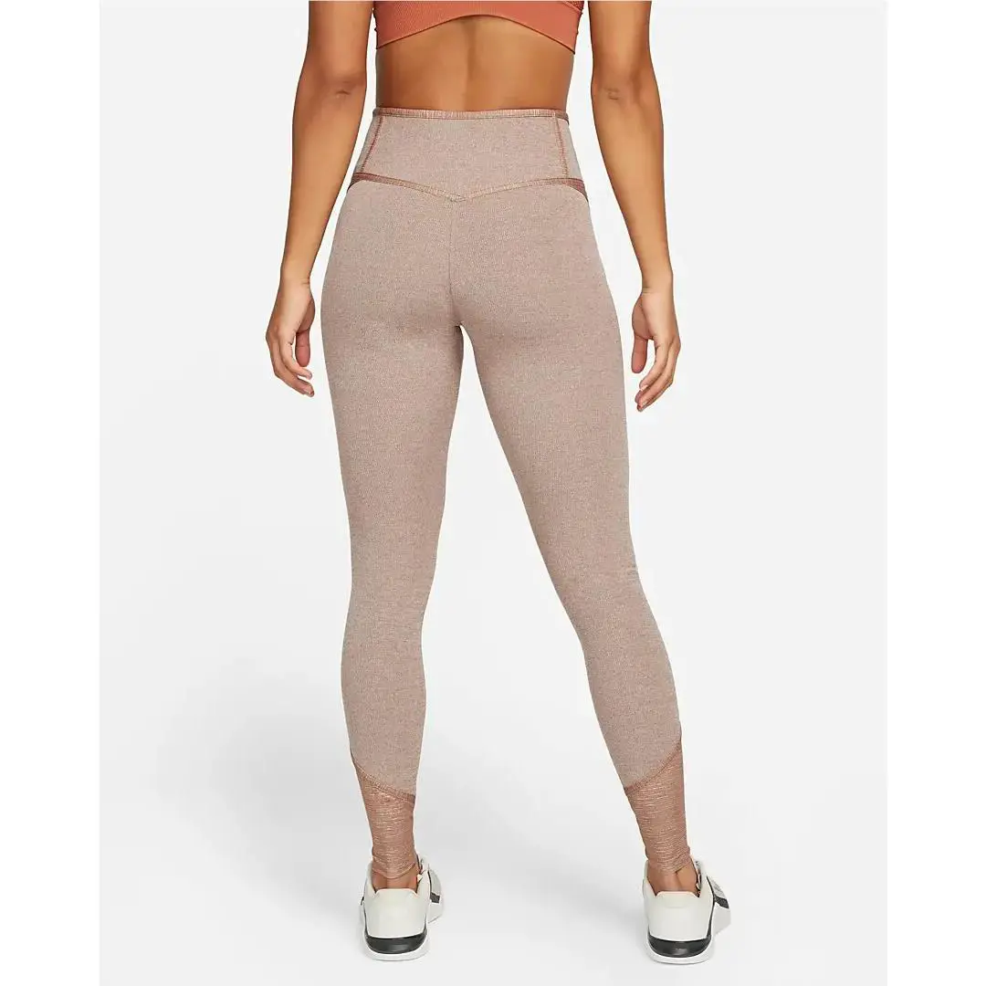 Nike clothing - Brown 1