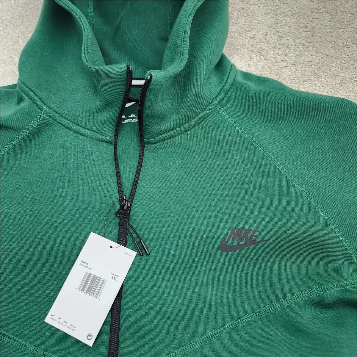 Nike clothing - Green 1