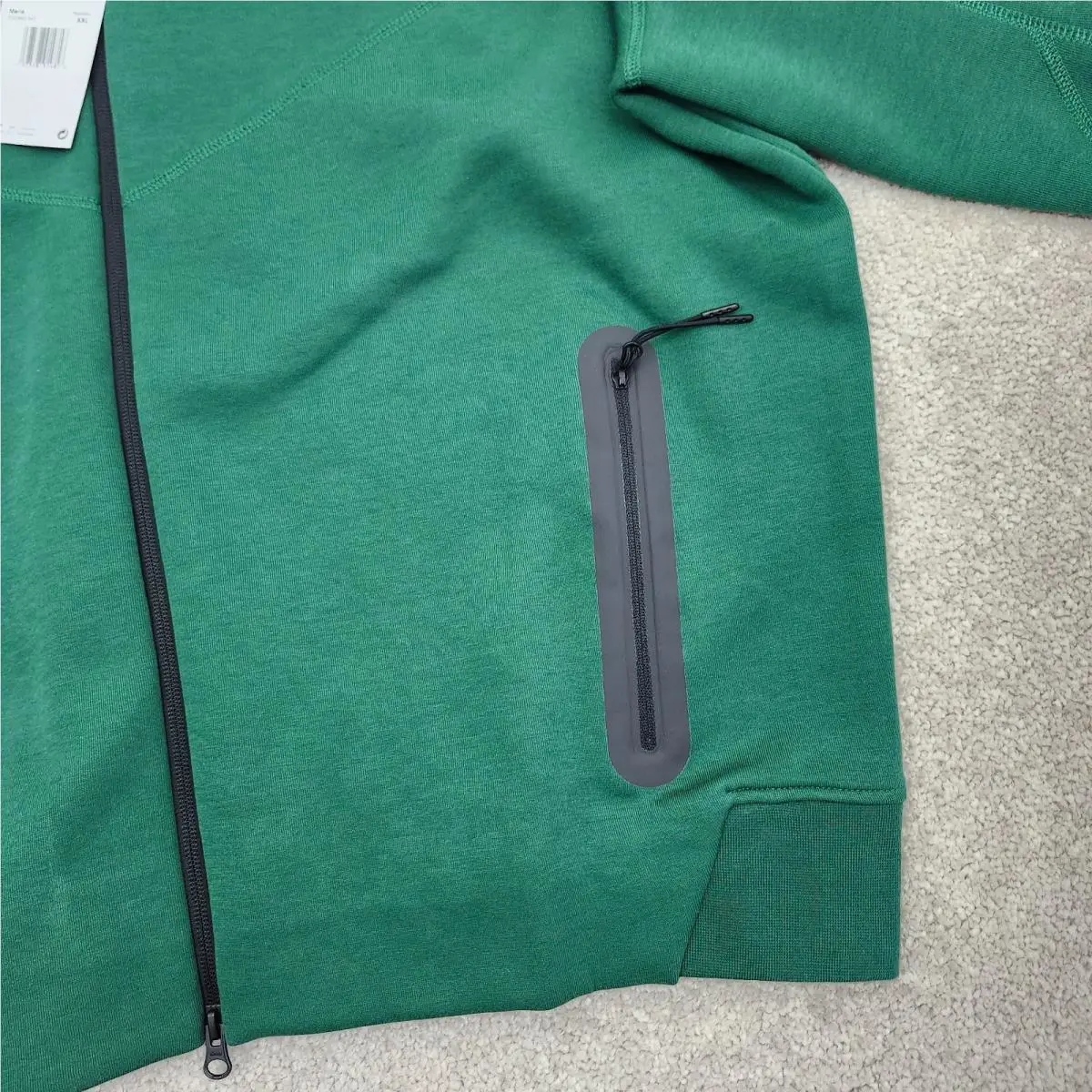 Nike clothing - Green 3