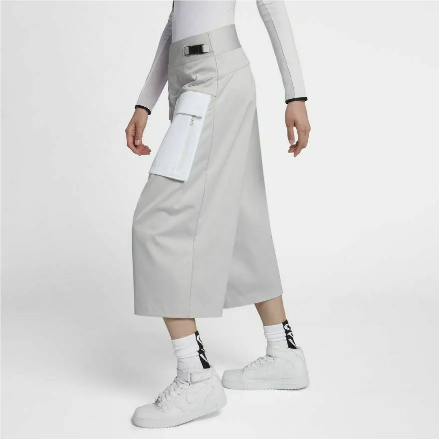 Nike clothing - Gray 1