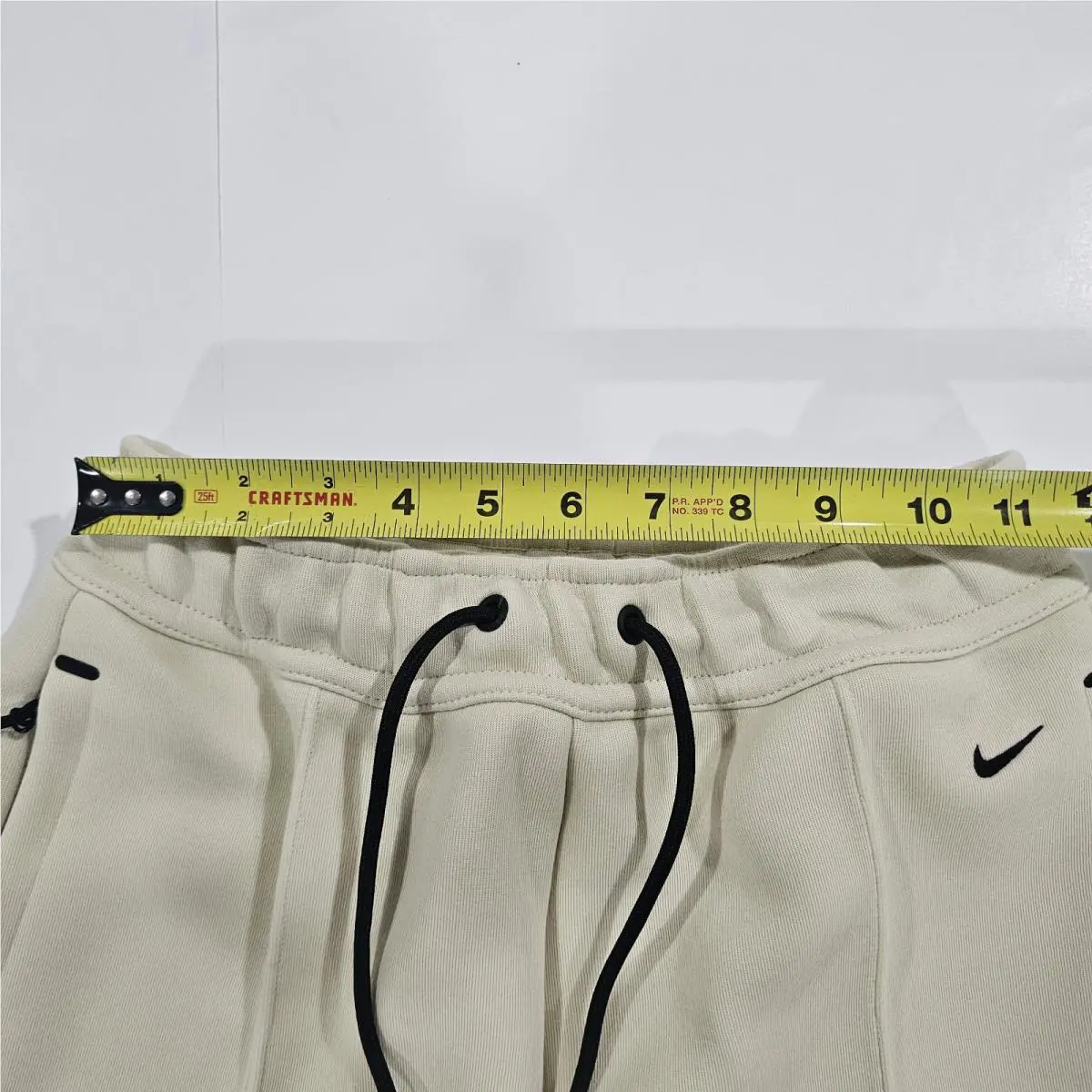 Nike clothing - Beige 4
