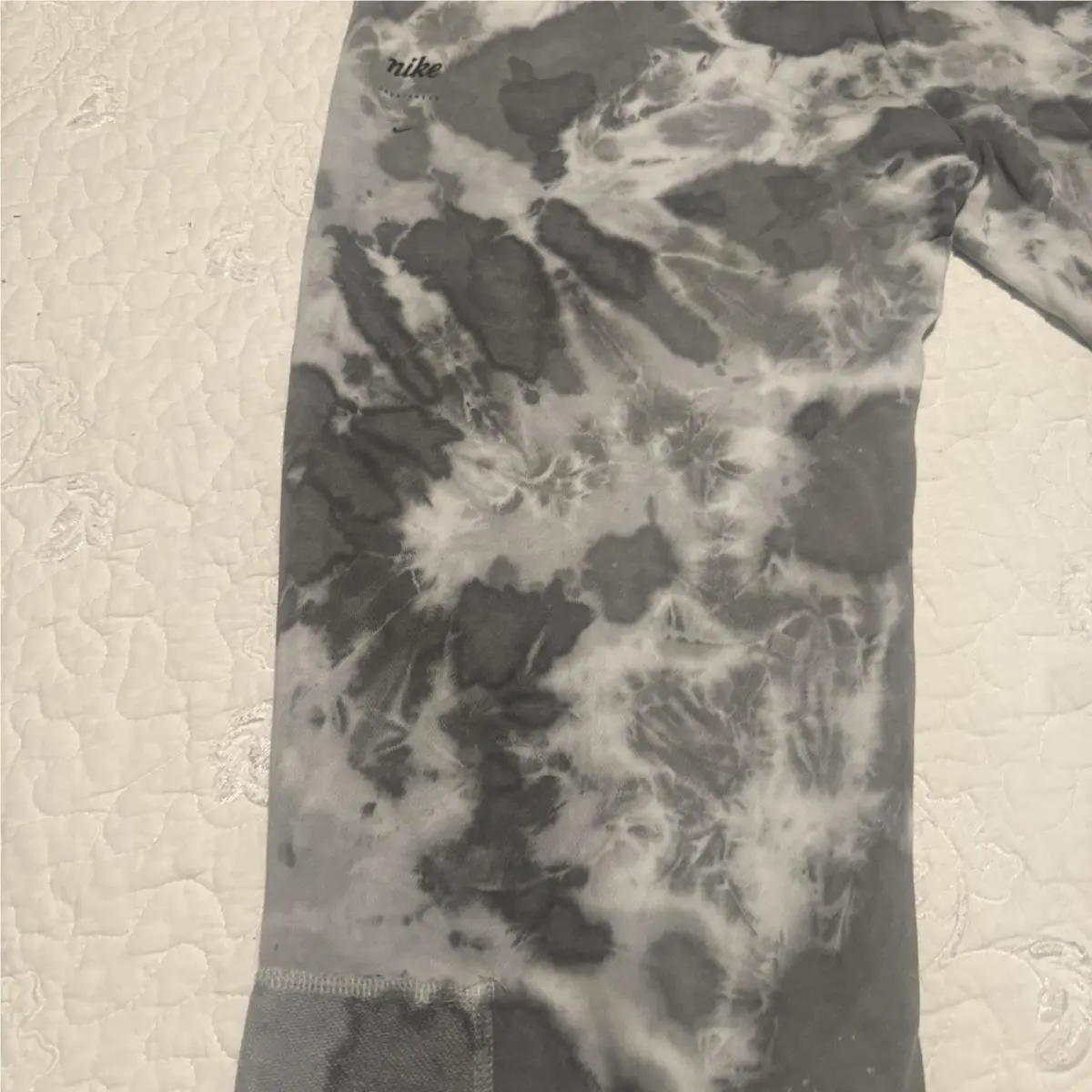 Nike clothing - Gray (UPC: 0195244915101) 11