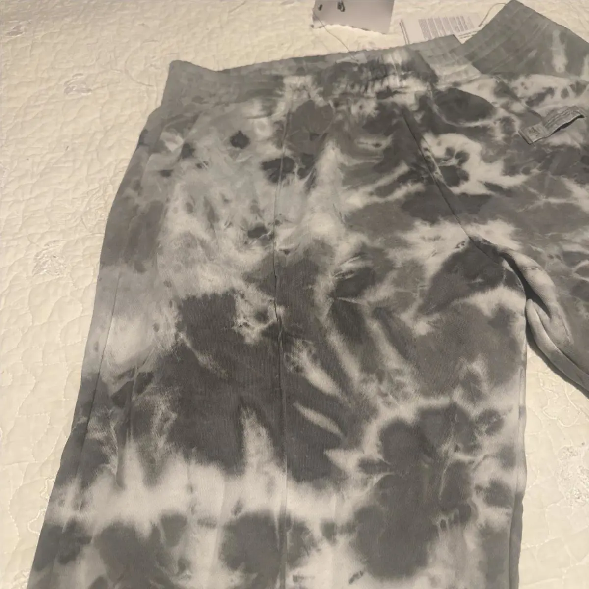 Nike clothing - Gray (UPC: 0195244915101) 1