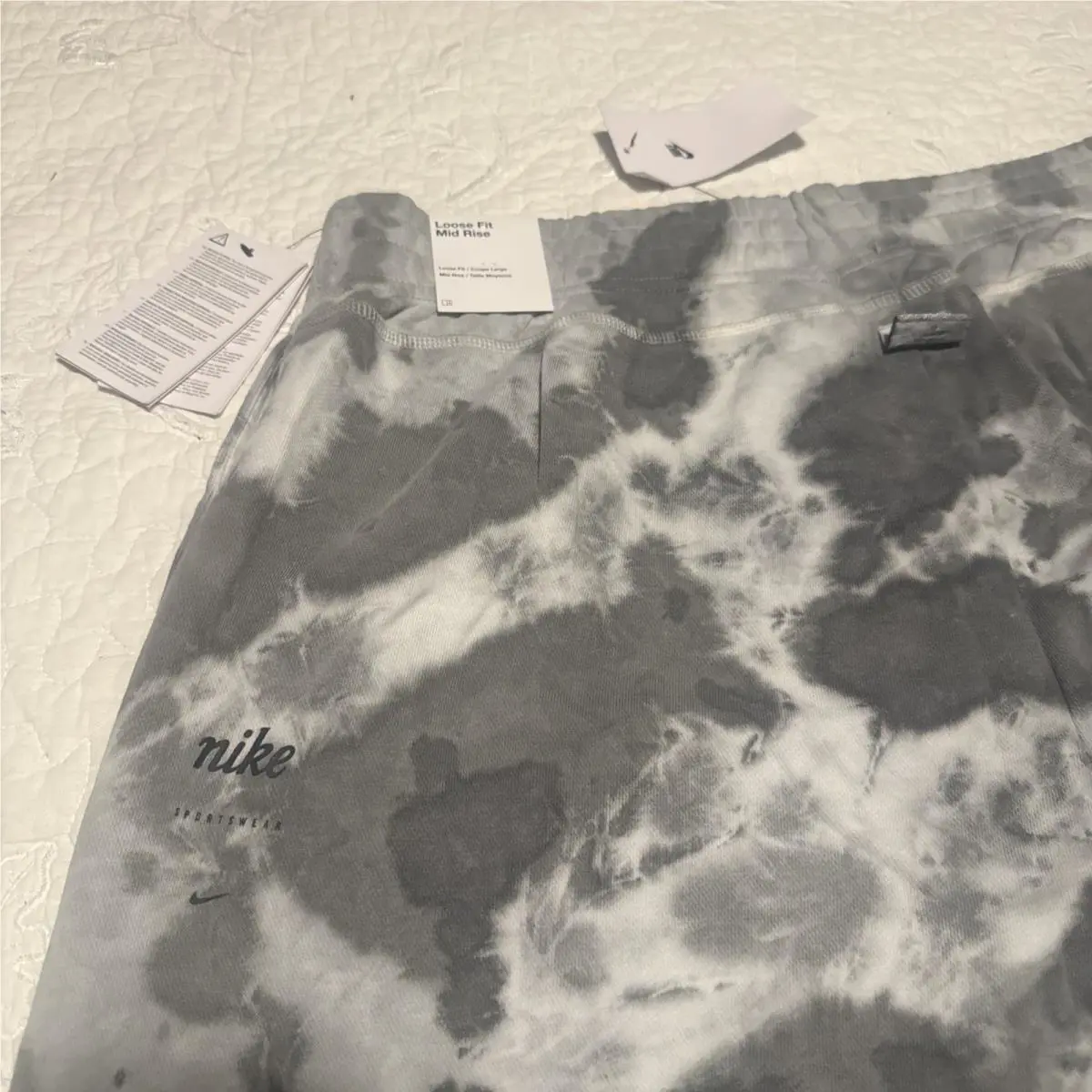 Nike clothing - Gray (UPC: 0195244915101) 6