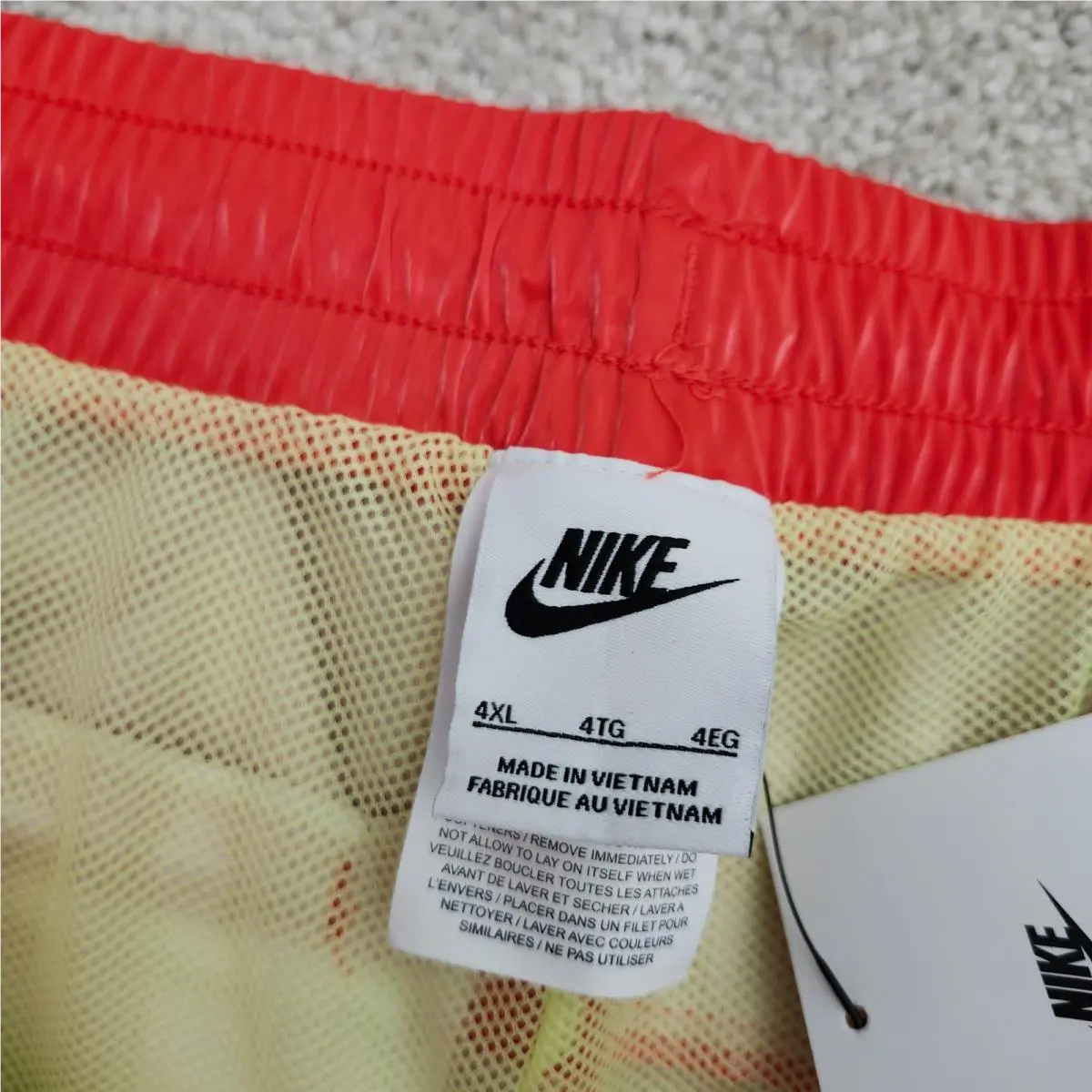 Nike clothing - Red 3
