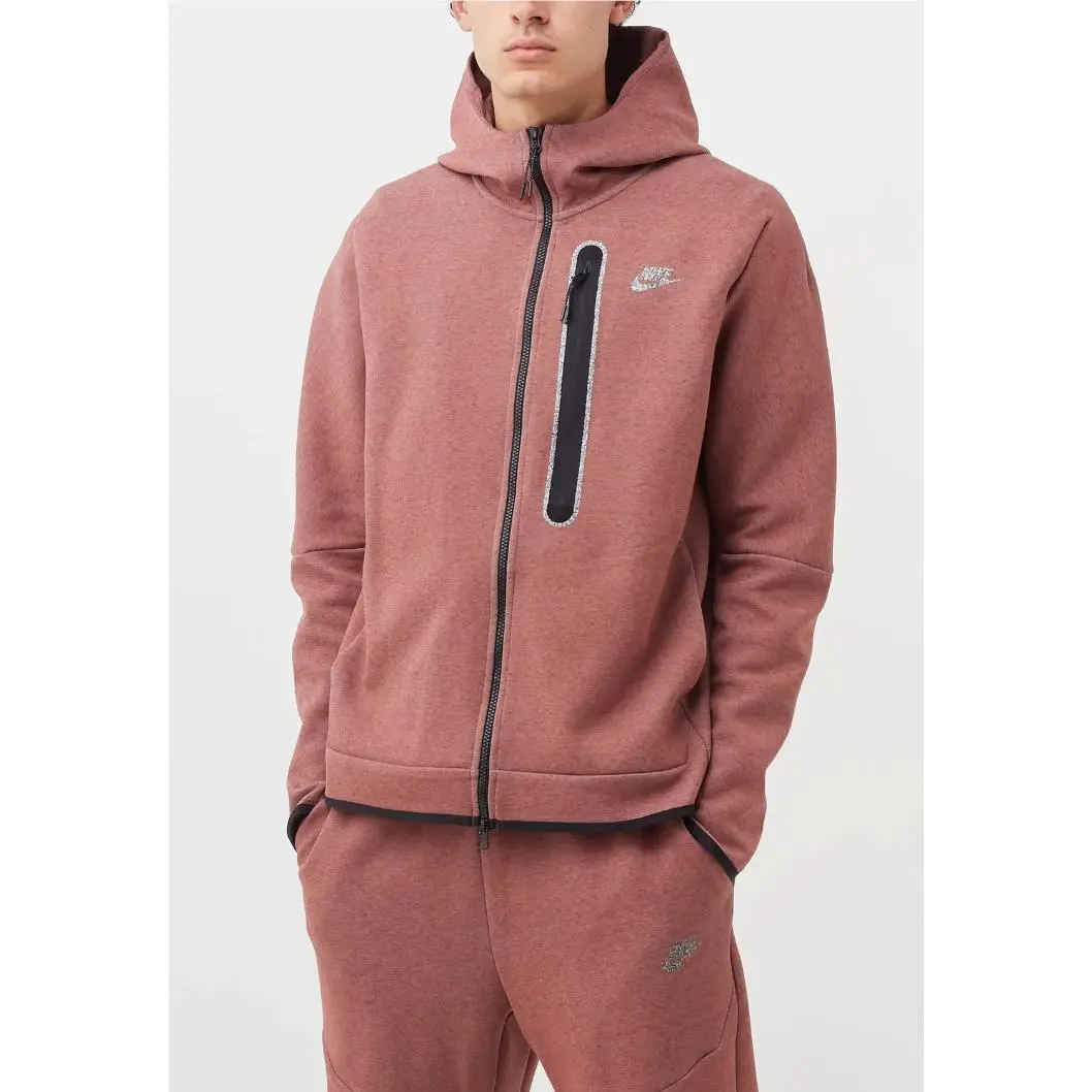 Nike clothing - Redstone 3