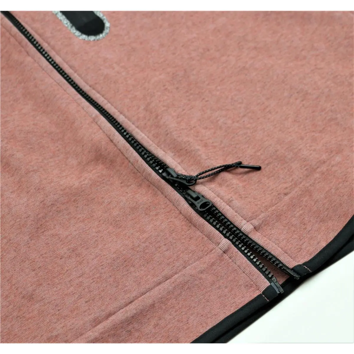 Nike clothing - Redstone 8