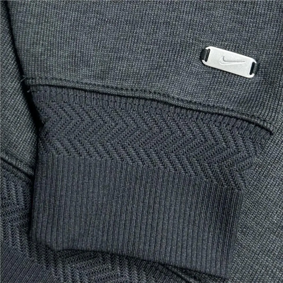 Nike clothing - Black (UPC: 197595745123) 6