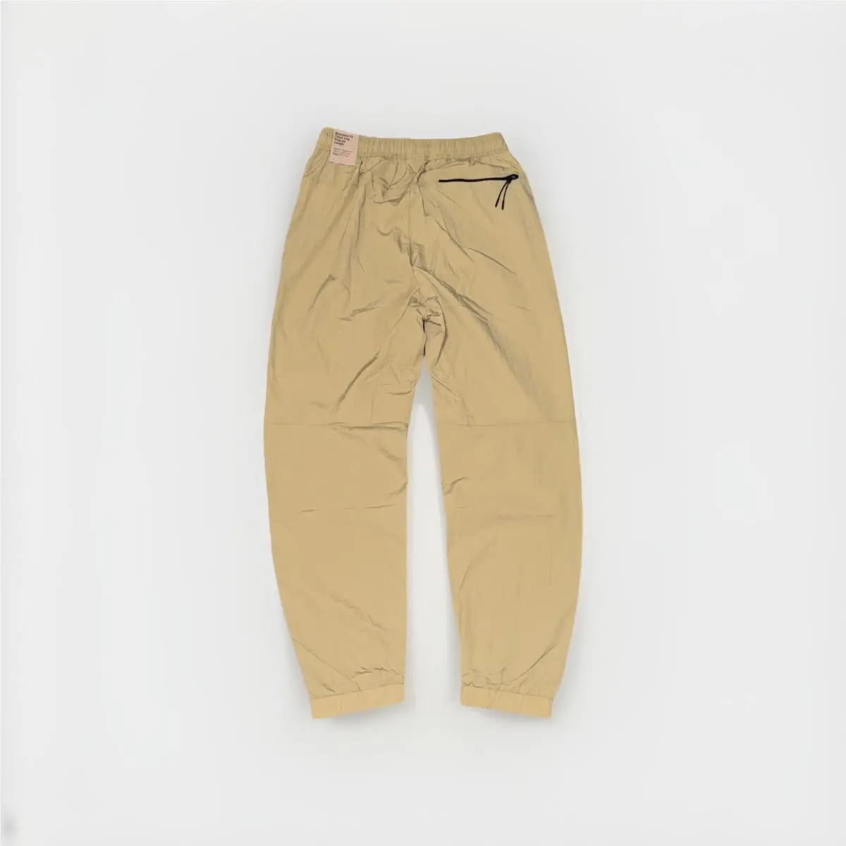 Nike clothing - Parachute Beige (UPC: 0197859980963) 3