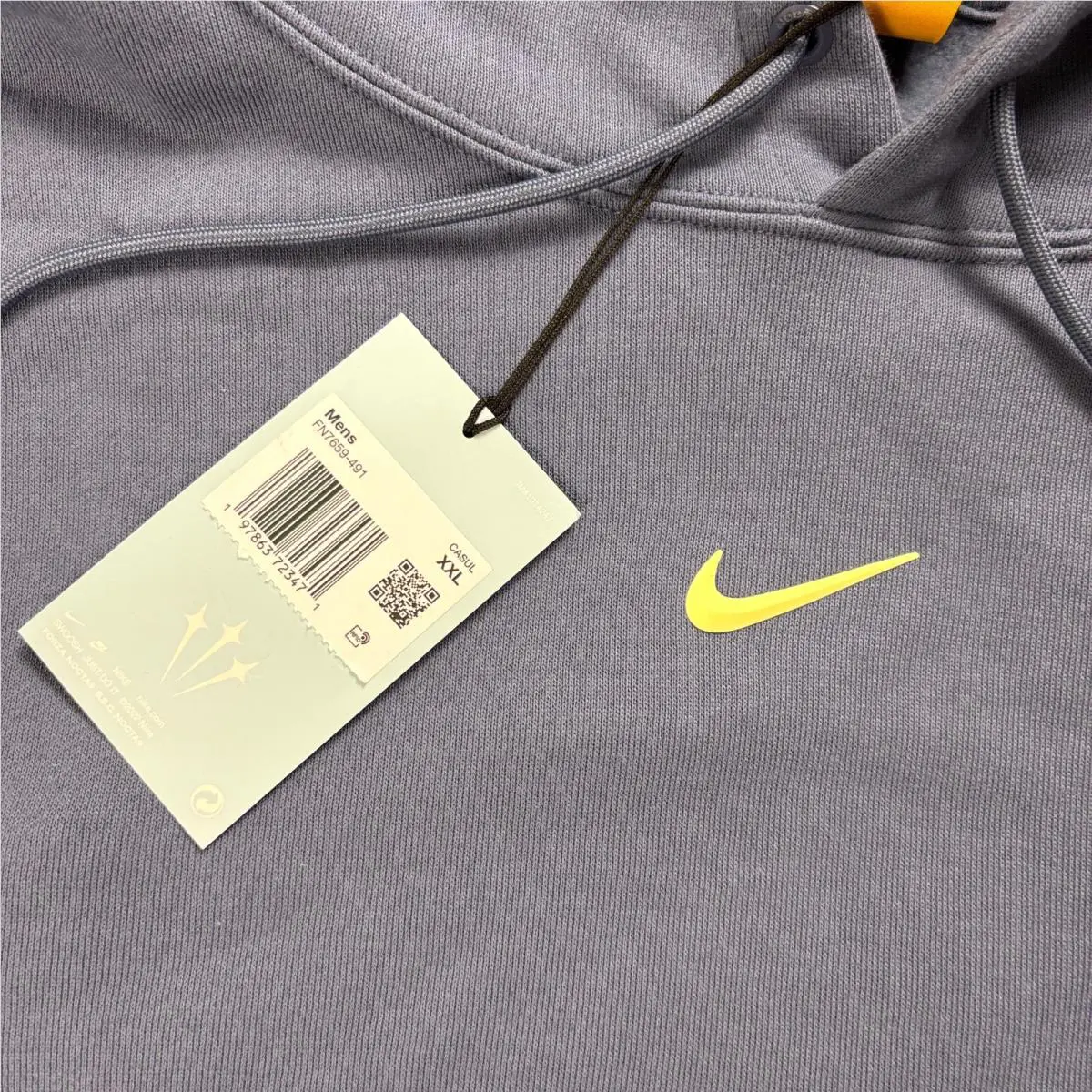 Nike clothing - Blue (UPC: 197863723471) 0