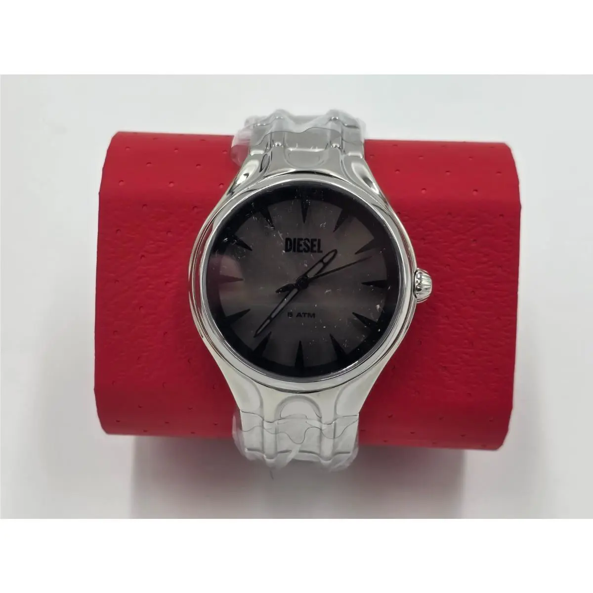 Diesel Streamline DZ2205 Gray Smoked Dial Silver Bracelet 44mm Mens Watch