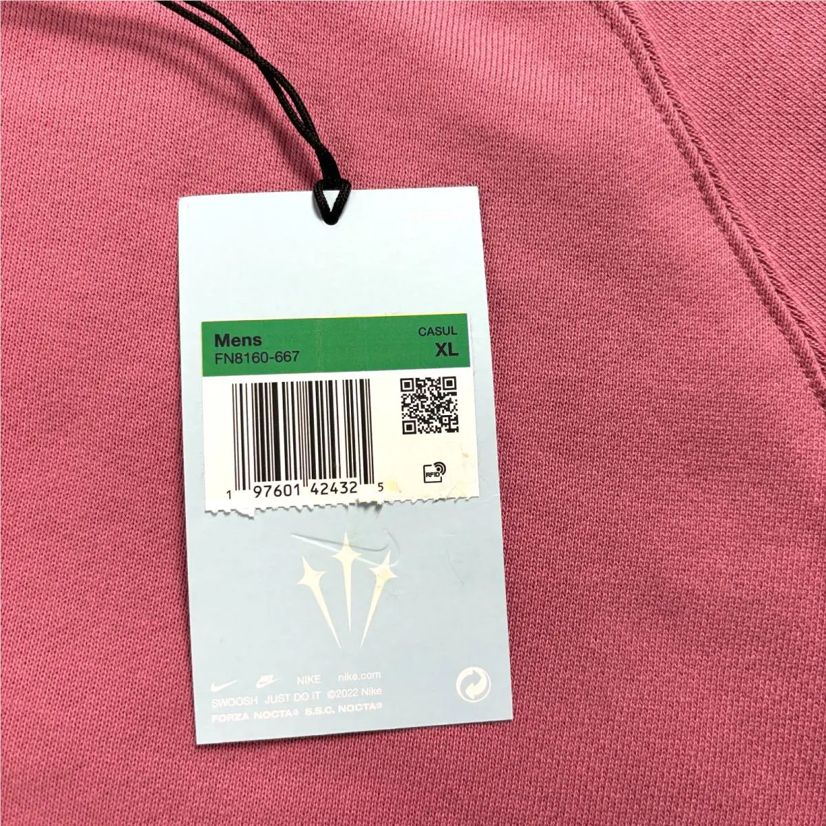 Nike clothing - Pink (UPC: 197601424325) 1