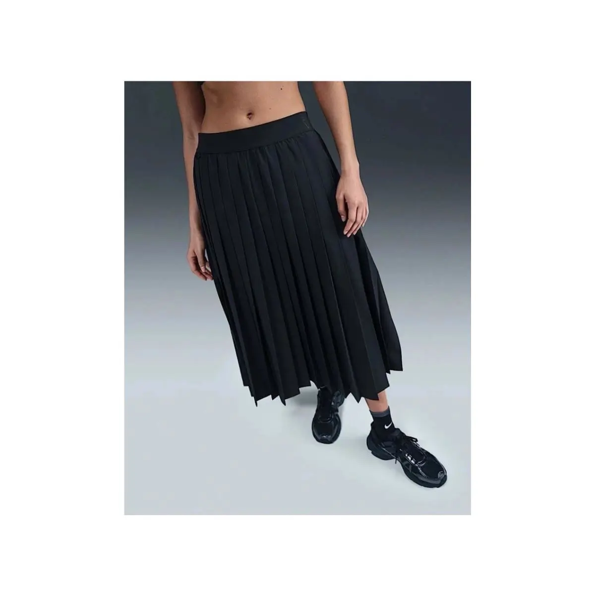 Nike clothing - HQ8153-010 - HQ8153-010 - Black 4