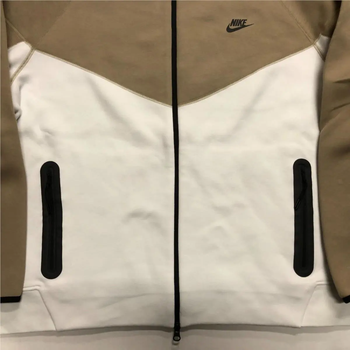 Nike clothing - Khaki/White-Black (UPC: 196609960668) 1