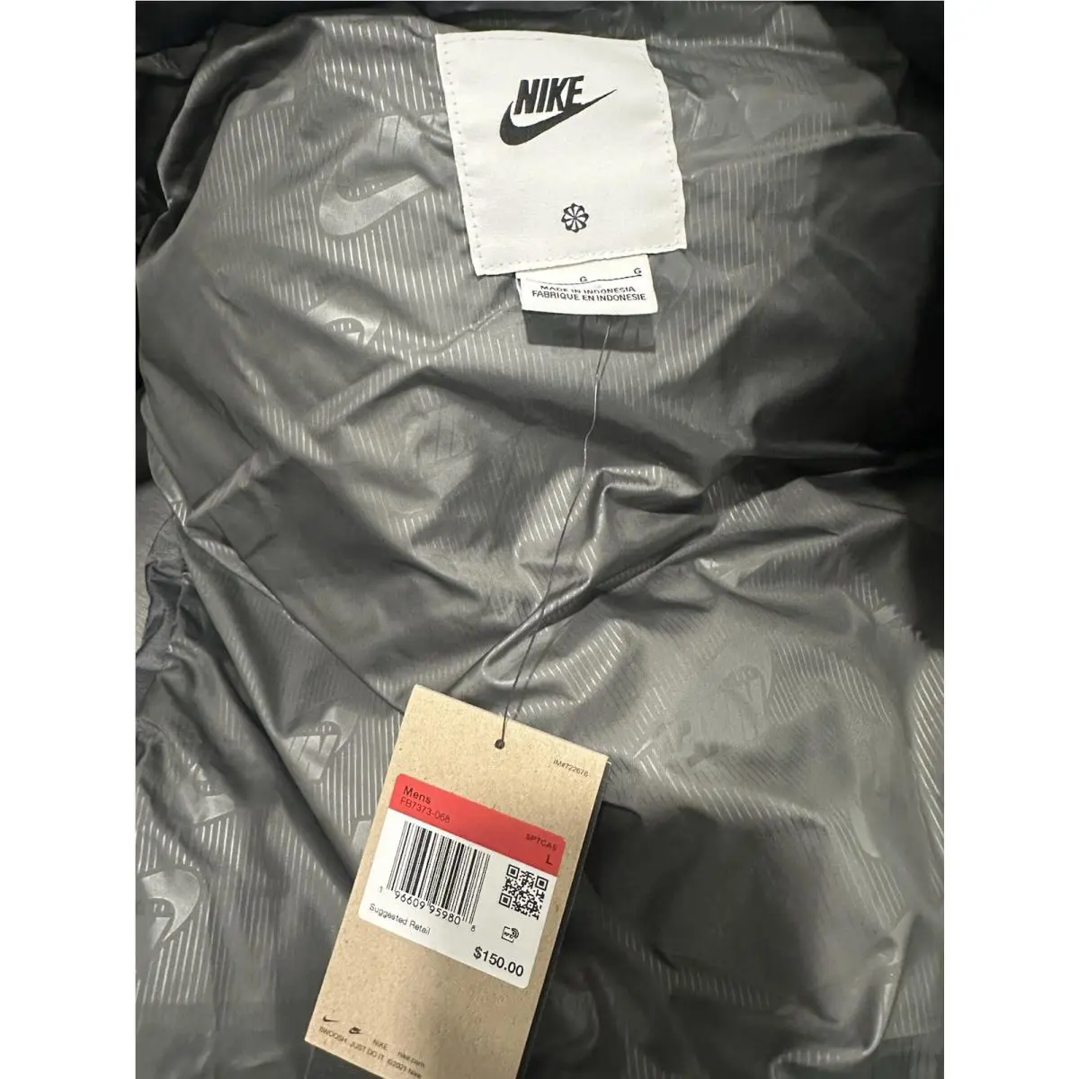 Nike clothing - Nike Sportswear Club PrimaLoft Water-Repellent Puffer Vest - FB7373-068 - Gray 4