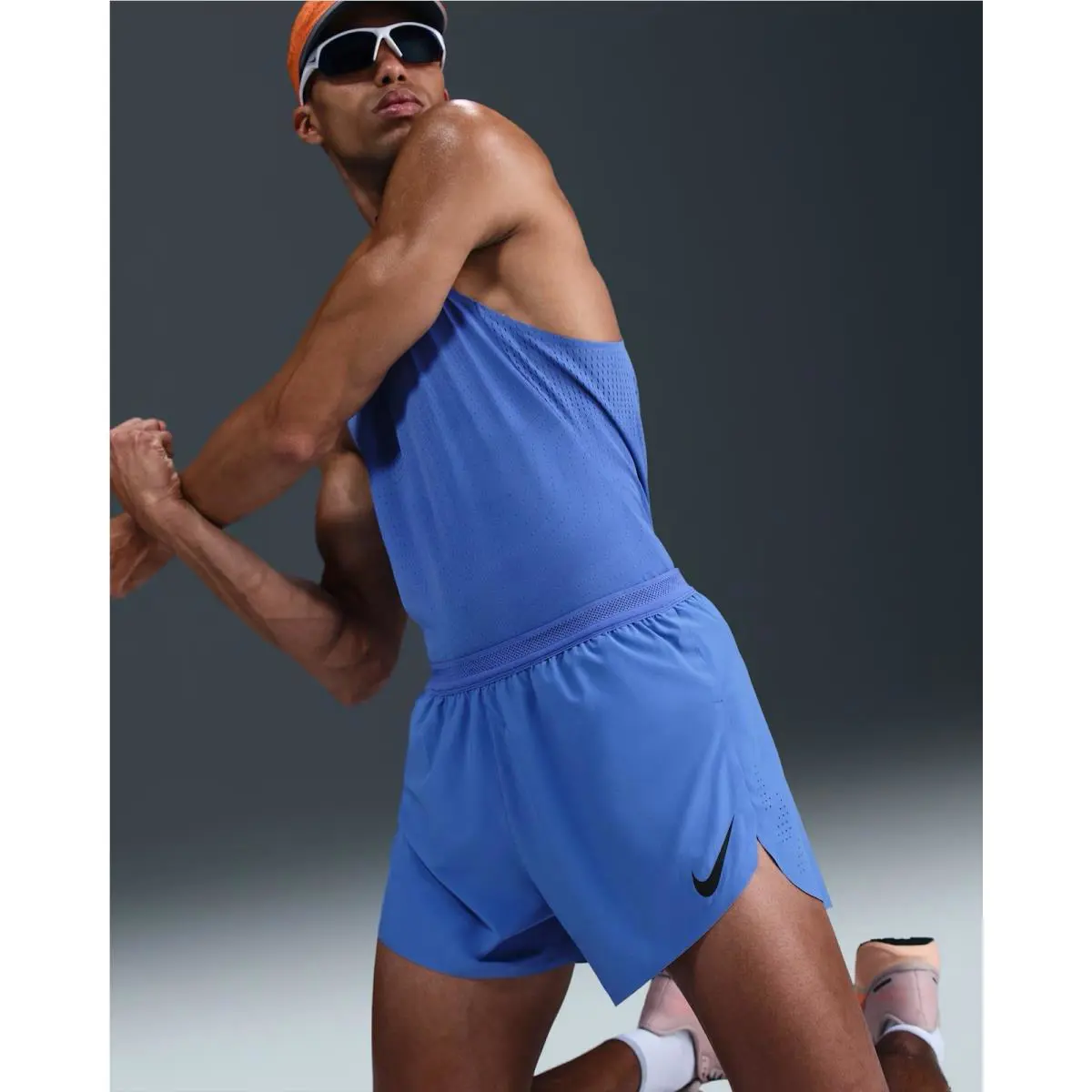Nike clothing - Nike AeroSwift Men`s Dri-FIT ADV 4