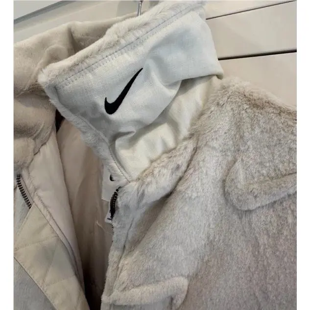 Nike clothing - Ivory (UPC: 0197598608609) 1