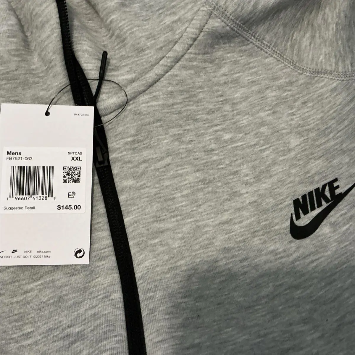 Nike clothing - Gray (UPC: 0196607413289) 0