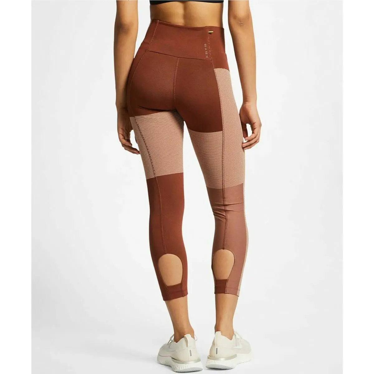 Nike clothing - Rose Gold 0