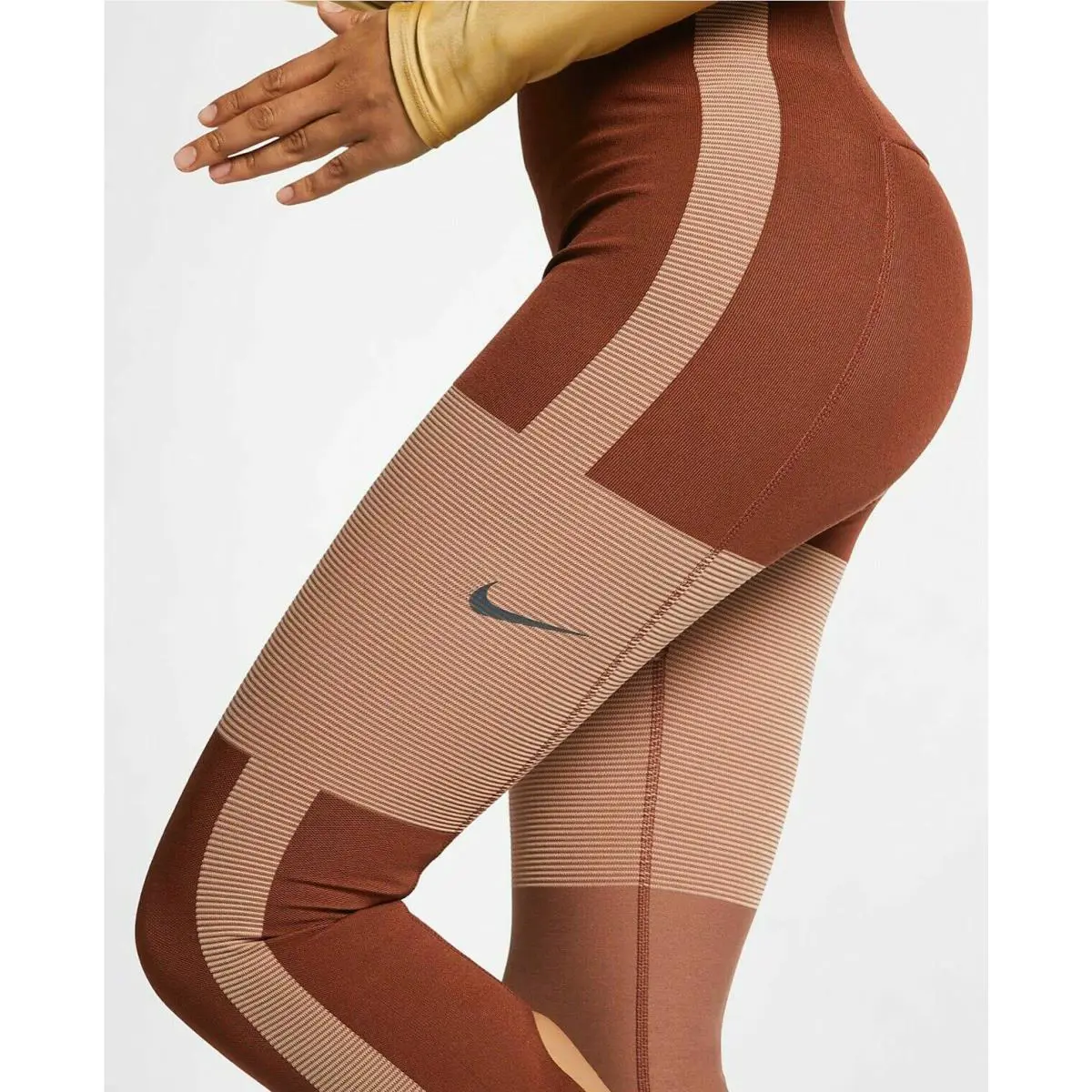 Nike clothing - Rose Gold 2