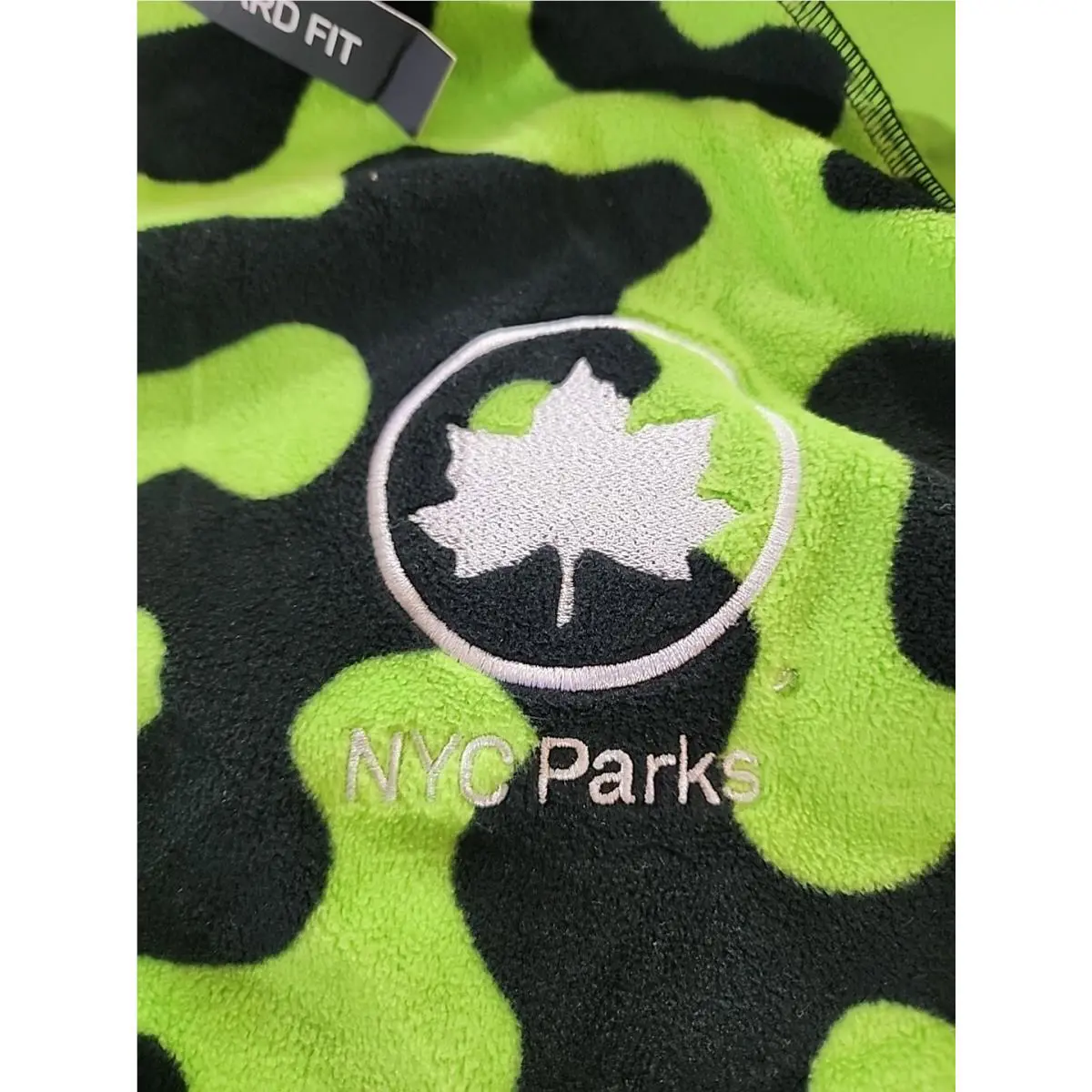 Nike clothing - Nike NYC Parks - NYC Parks - CU1394-302 - Green 3