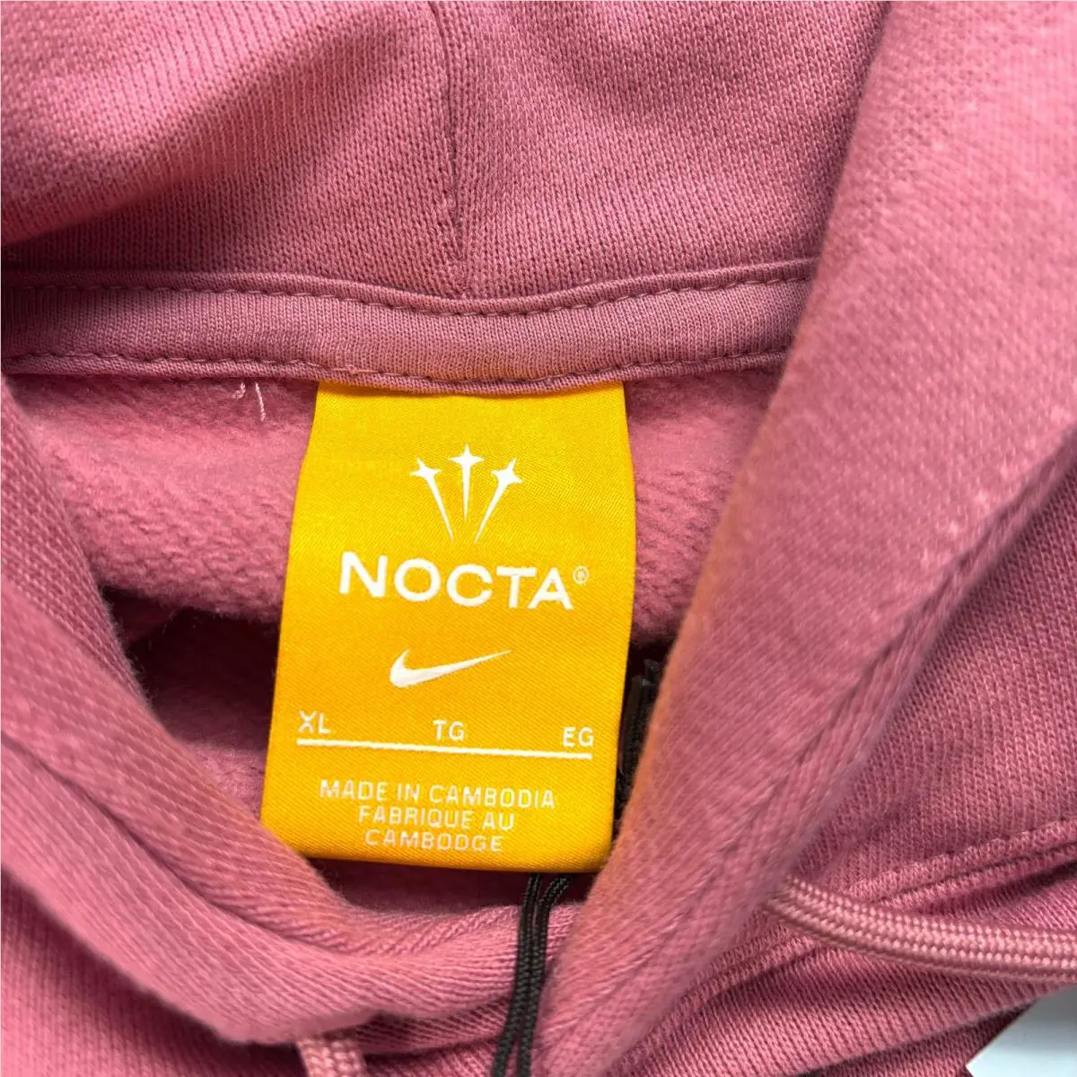 Nike clothing - Pink (UPC: 197601417778) 2