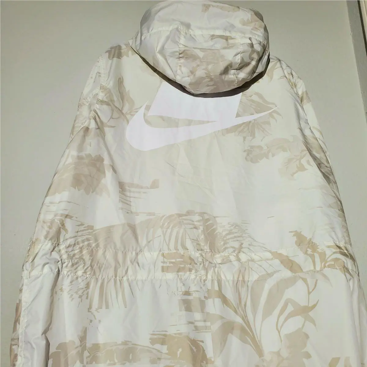 Nike clothing - White 9