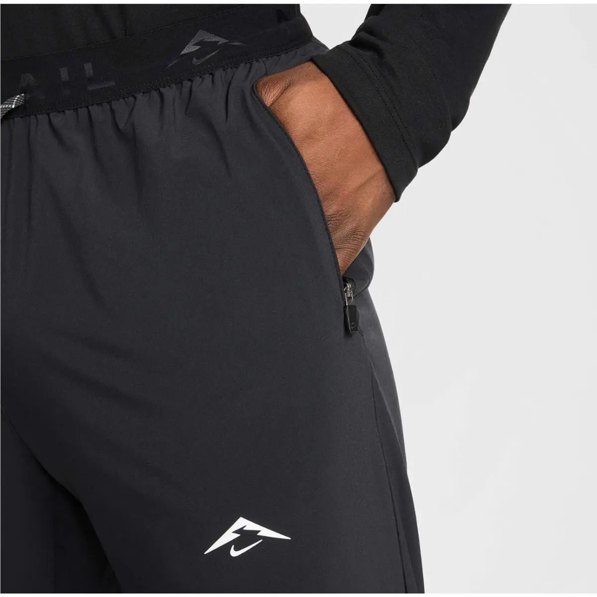 Nike clothing - Nike Trail Dawn Range - Trail Dawn Range - HJ3576010 - Black (UPC: 0197859495245) 3