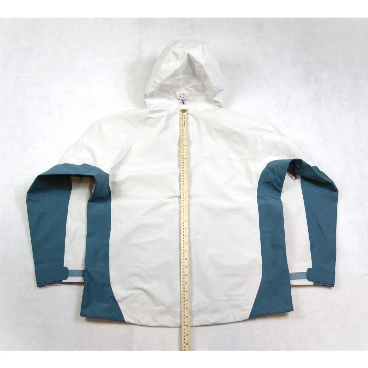 Nike clothing - Nike ACG Storm-Fit ADV GORE TEX Jacket - FV8641 030 - Arctic White & Bicoastal (UPC: 197863476872) 3