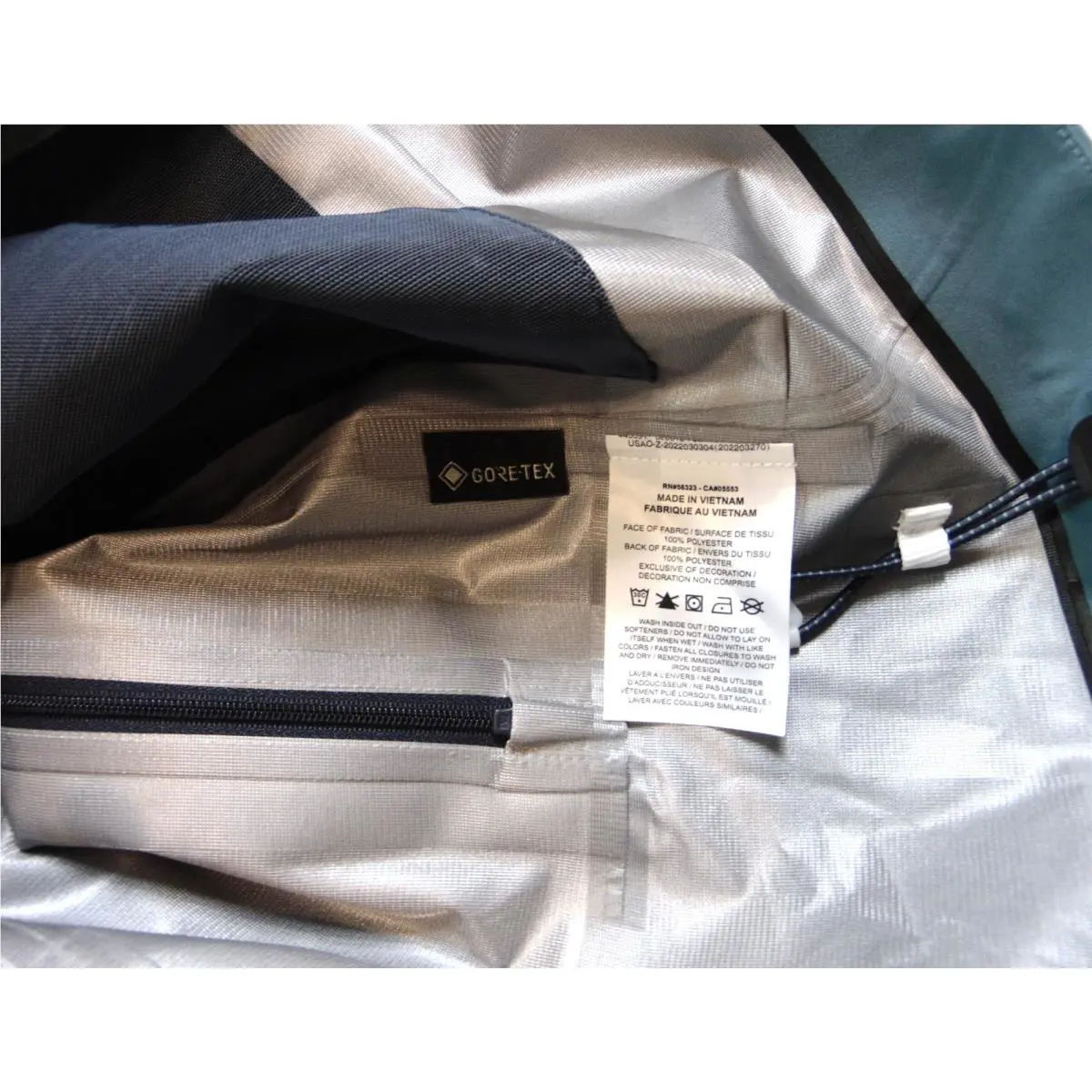 Nike clothing - Nike ACG Storm-Fit ADV GORE TEX Jacket - FV8641 030 - Arctic White & Bicoastal (UPC: 197863476872) 5