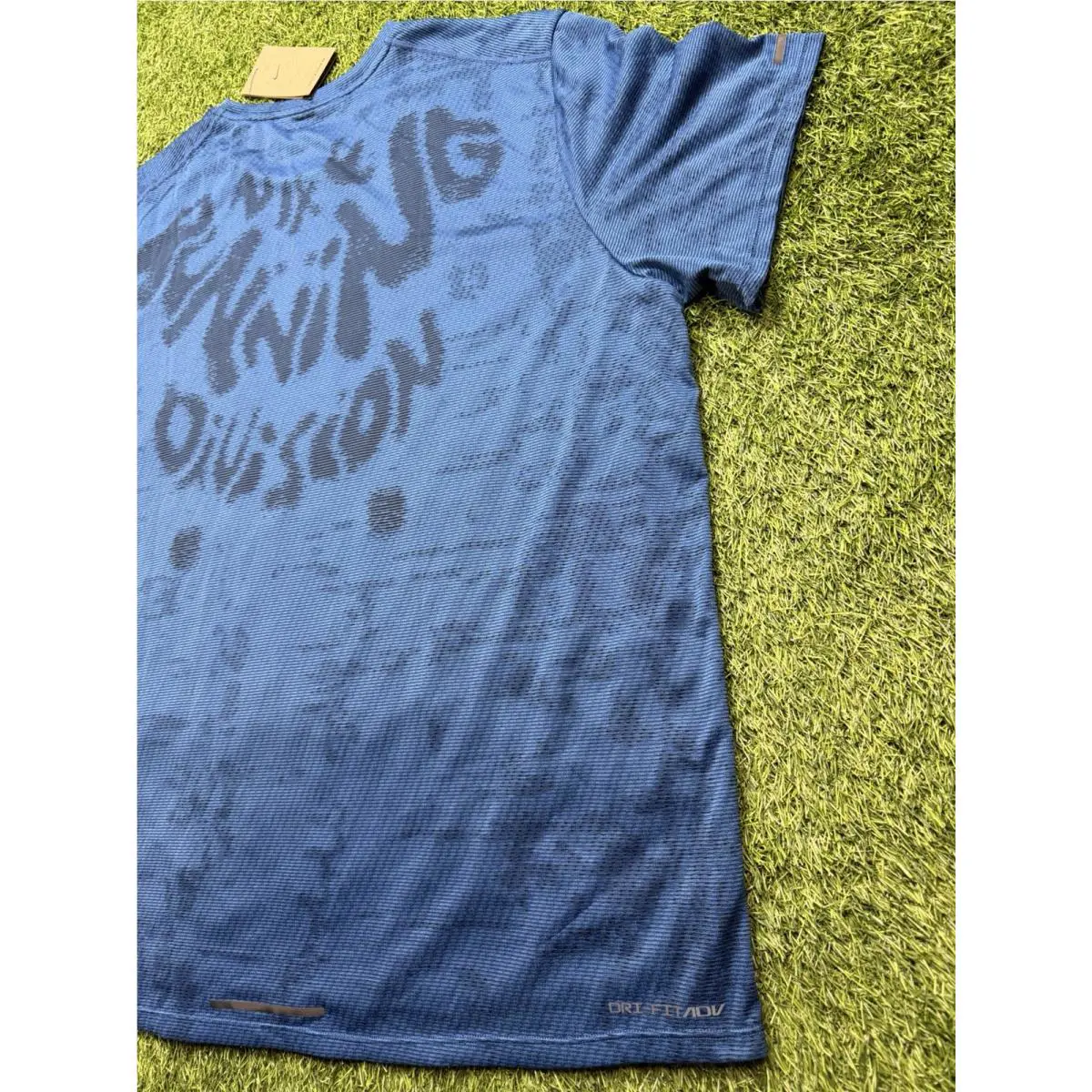 Nike clothing - Nike Running Division Dri-Fit ADV Top - FN3383-476 - Blue 10