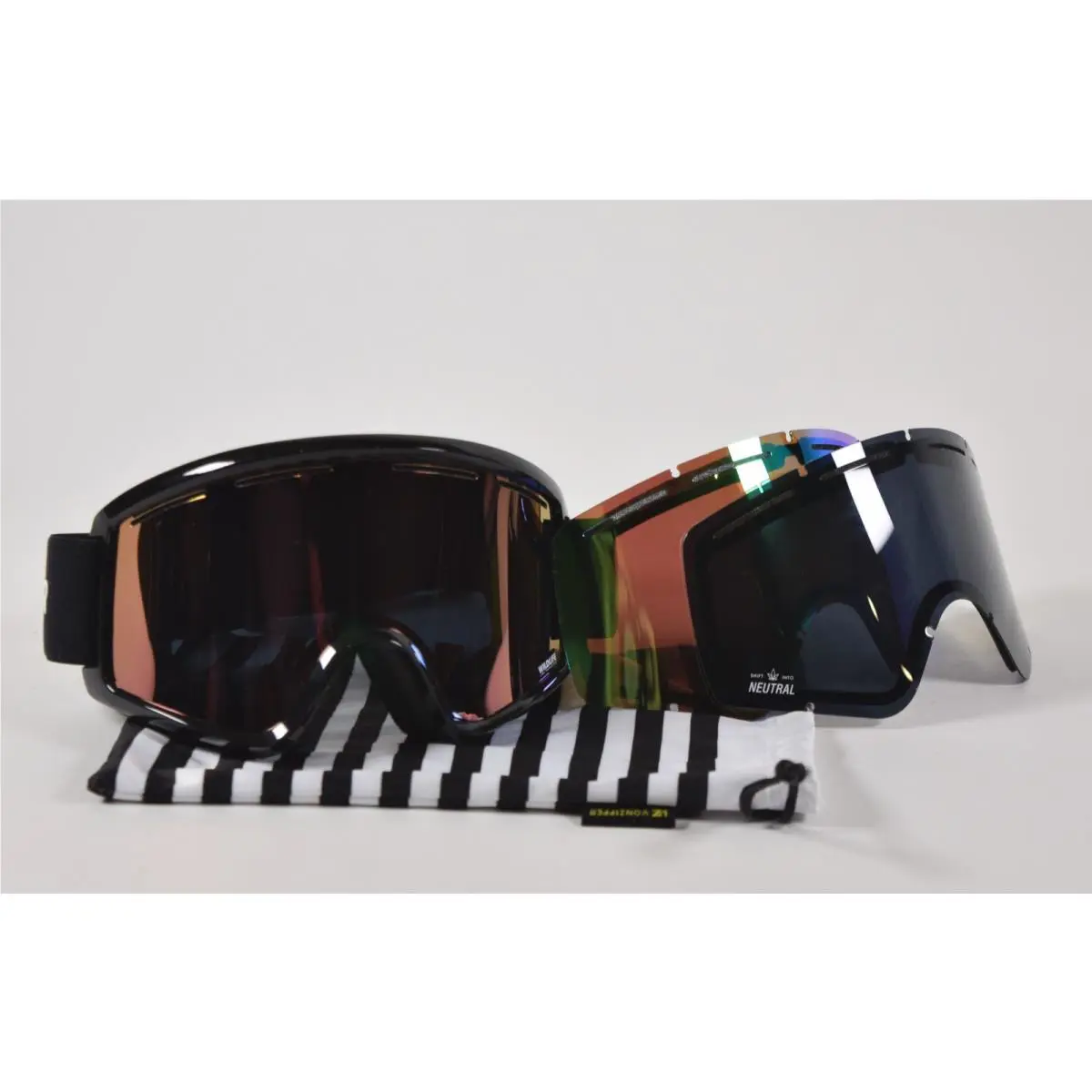 Mens Vonzipper Cleaver Goggles + 2 Extra Lens Black Frame Wildlife Lens