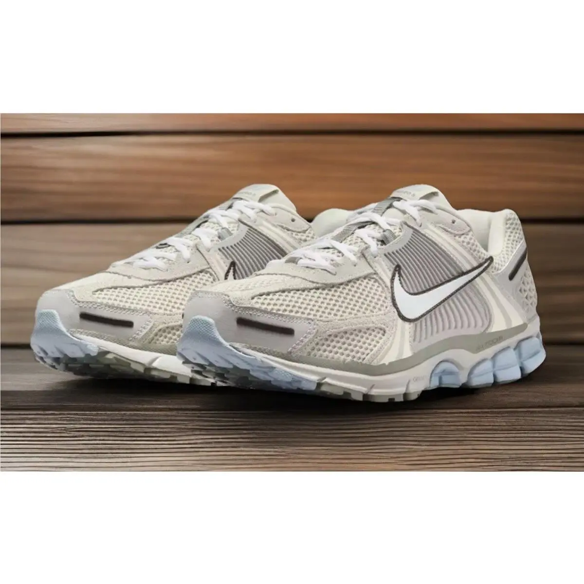 Nike Zoom Vomero Comfort Rare Lifestyle Shoes Mens Size 9.5