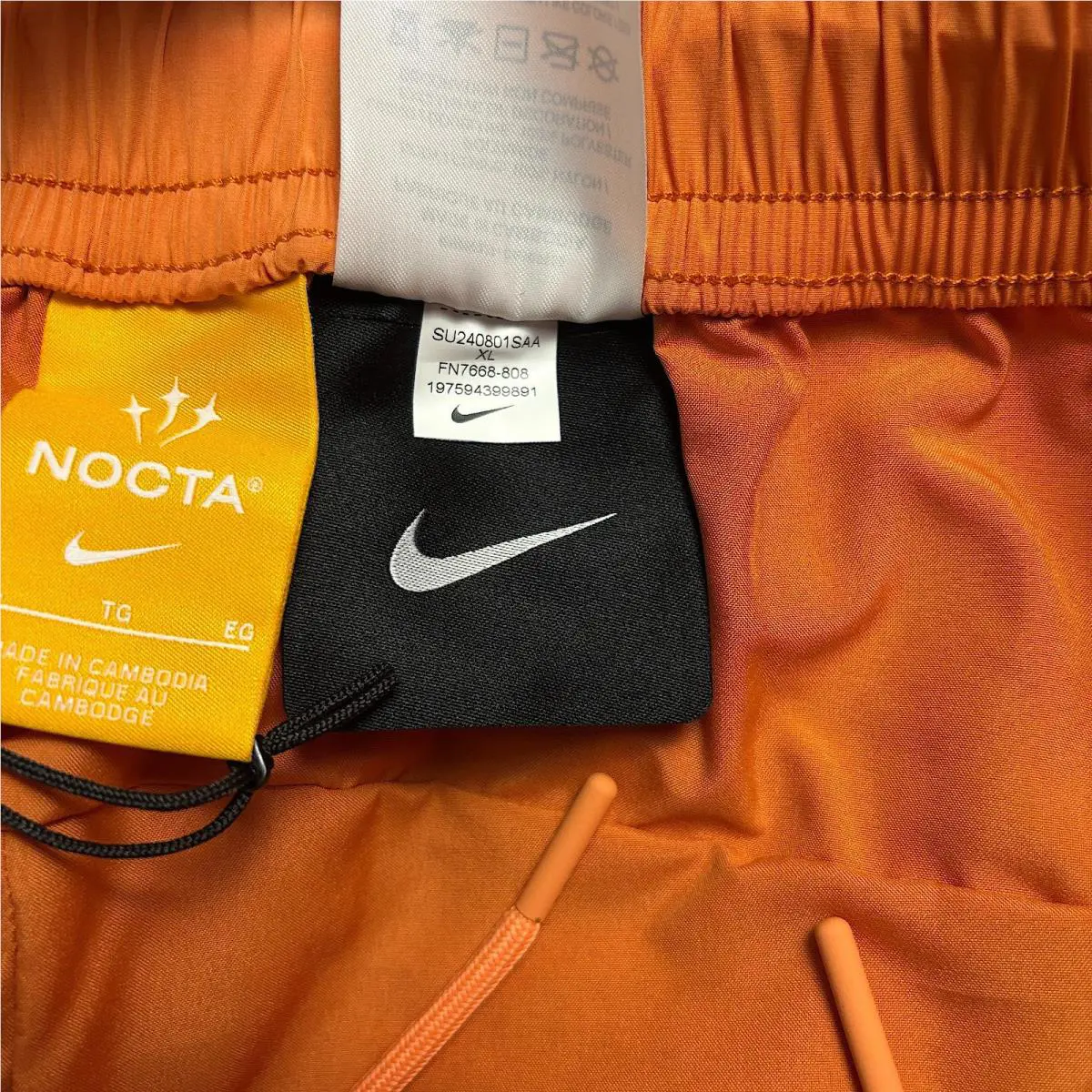 Nike clothing - Orange (UPC: 197594399891) 5