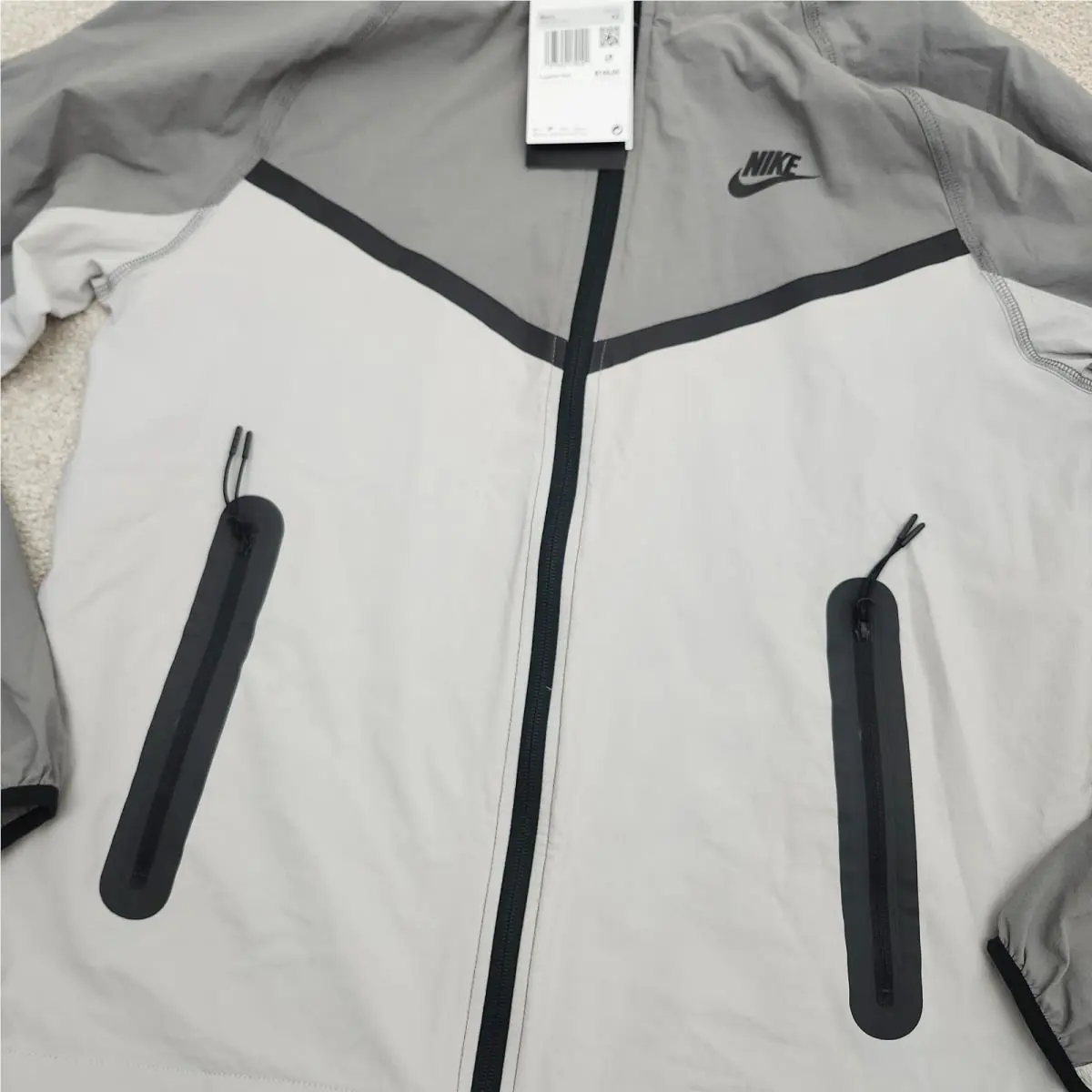 Nike clothing - Gray 3