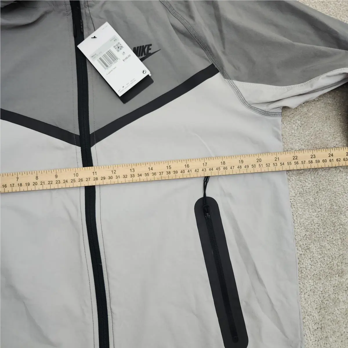 Nike clothing - Gray 9