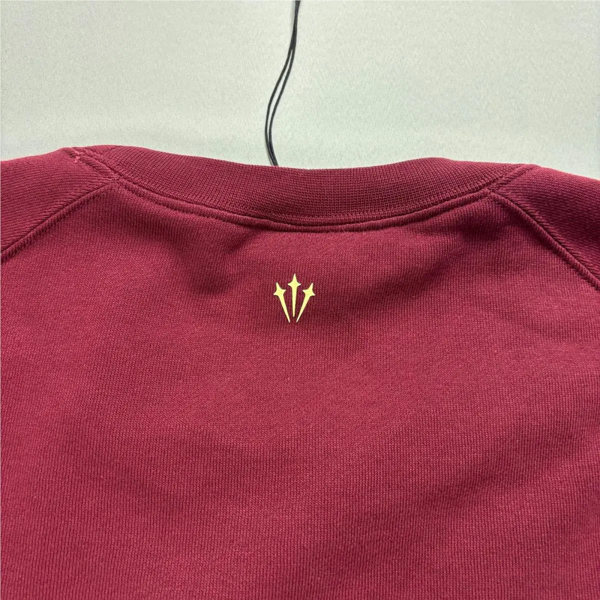 Nike clothing - Red (UPC: 197863722986) 6