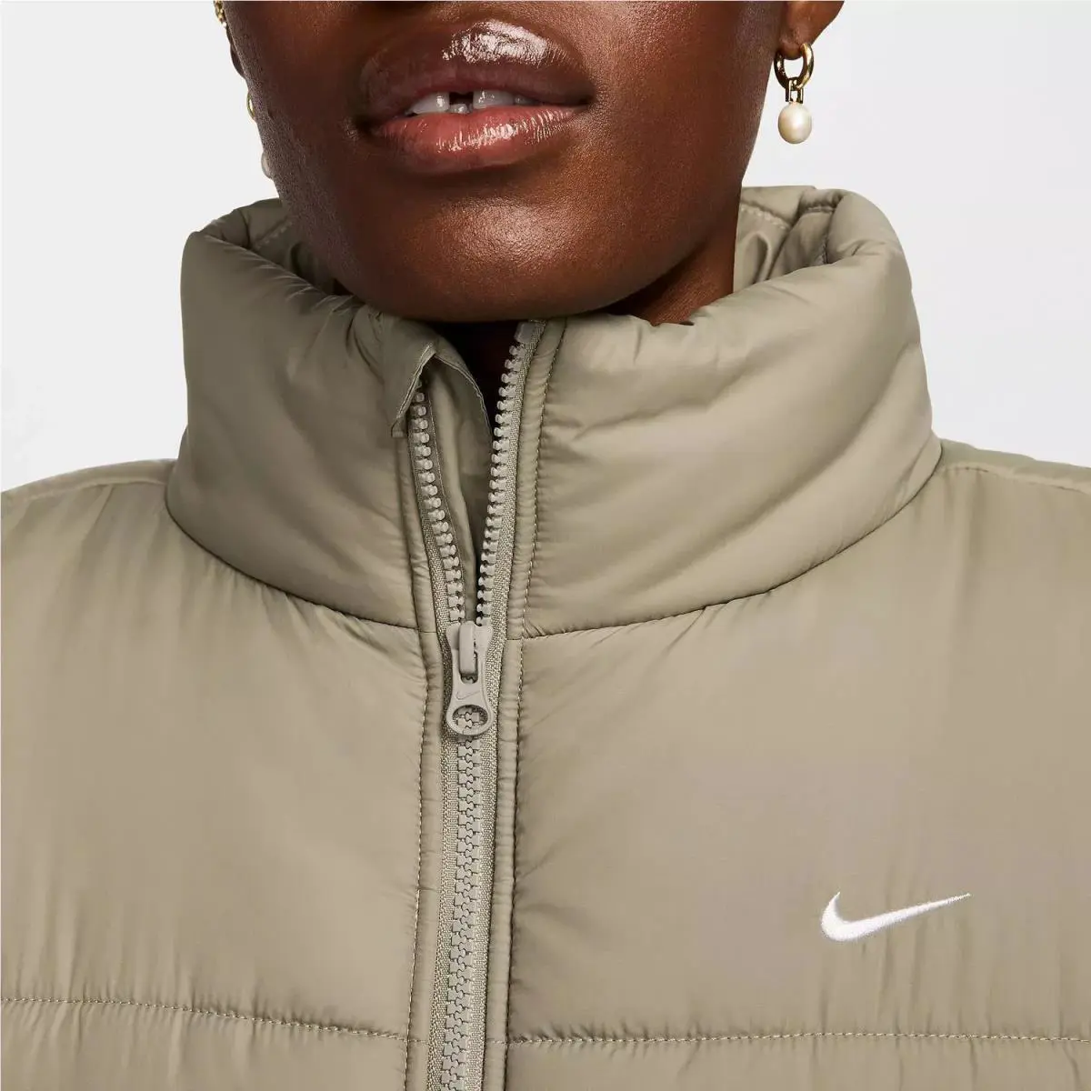 Nike clothing - Green (UPC: 197596440676) 0