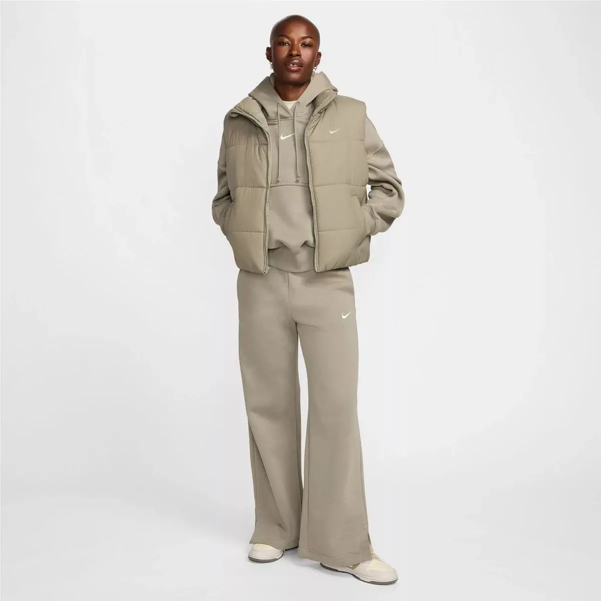 Nike clothing - Green (UPC: 197596440676) 6