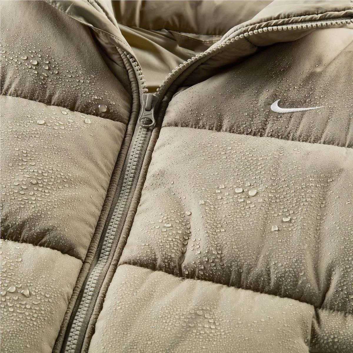 Nike clothing - Green (UPC: 197596440676) 2