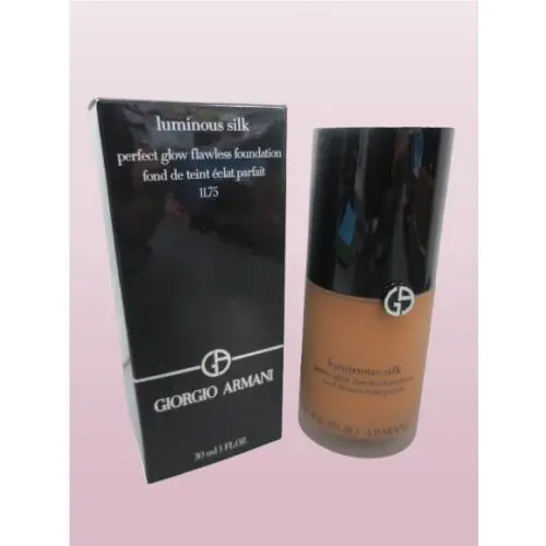 Giorgio Armani Luminous Silk Perfect Glow Flawless Foundation 11.75 1 OZ Boxed