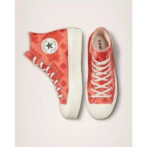 Converse shoes - Ultra Red